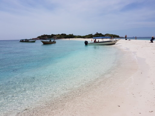 Redang - Plavba na šnorchlování - zastávka na atolu